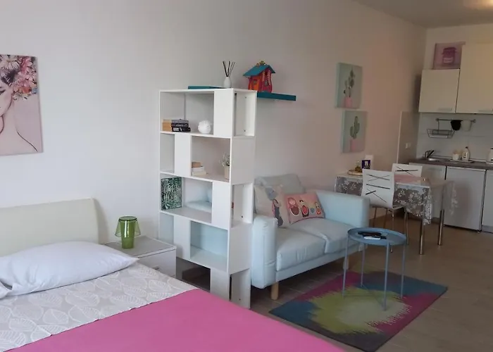 Marula شقة Račišće