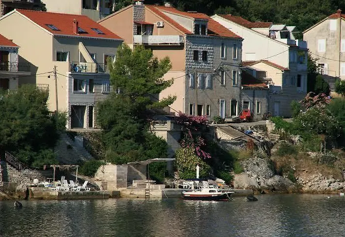 Marula شقة Račišće